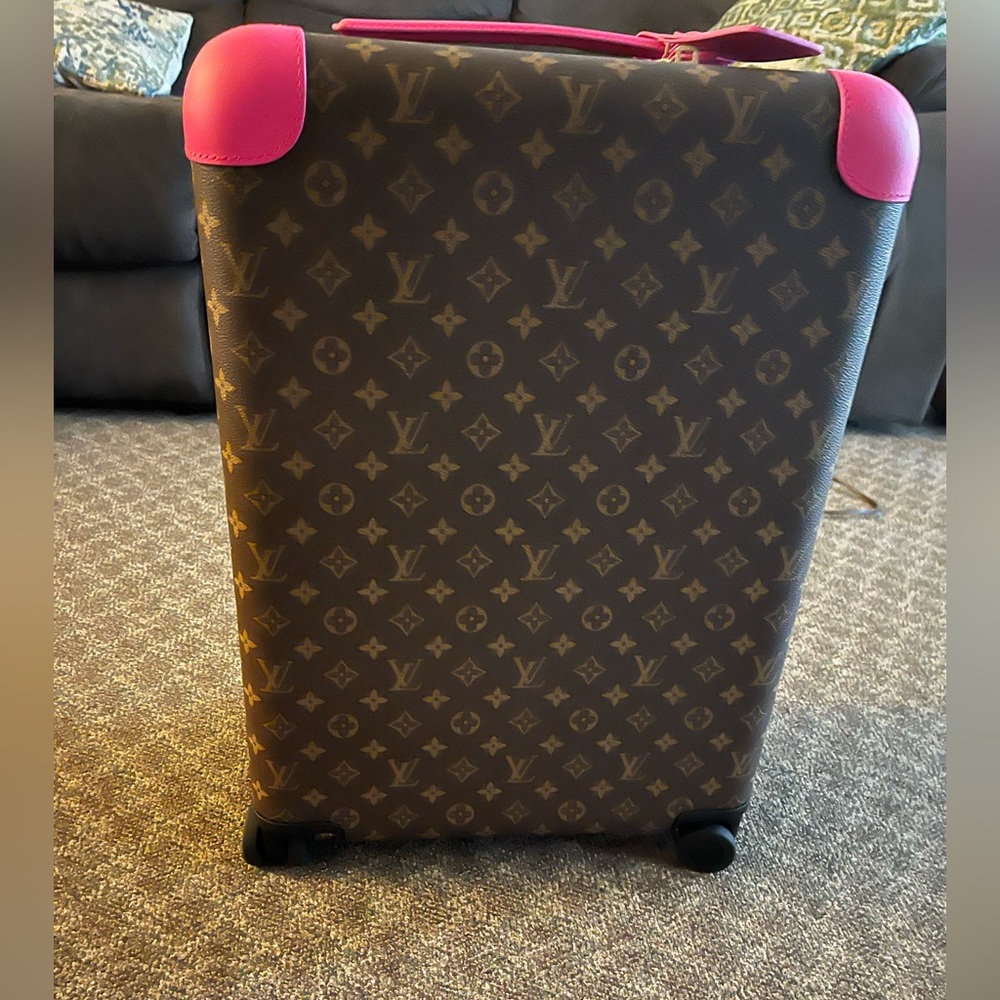 LV Horizon 55
